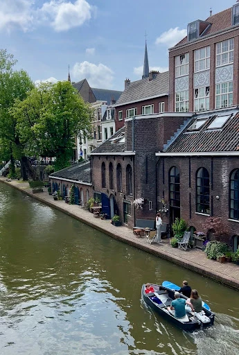 How to Start a Business in Utrecht: A Step-by-Step Guide